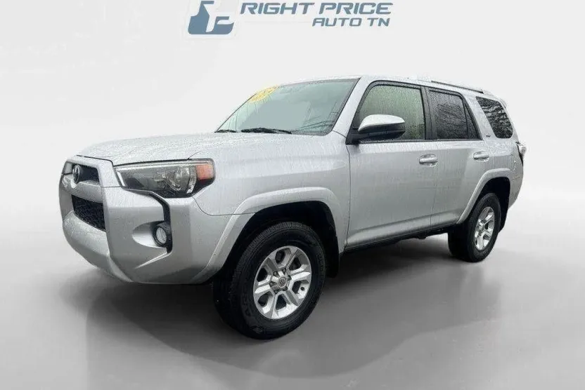 2017 Toyota 4Runner SR5 Premium photo 1