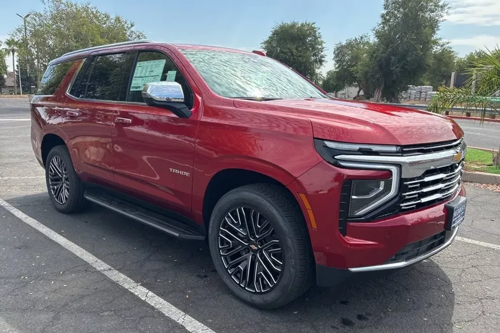 2025 Chevrolet Tahoe Premier photo 1