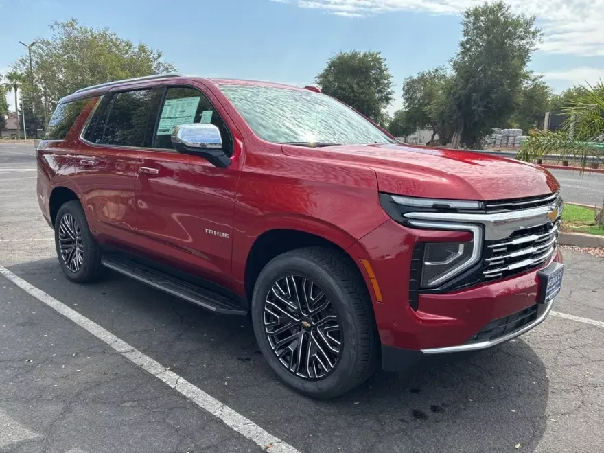 2025 Chevrolet Tahoe Premier photo 1