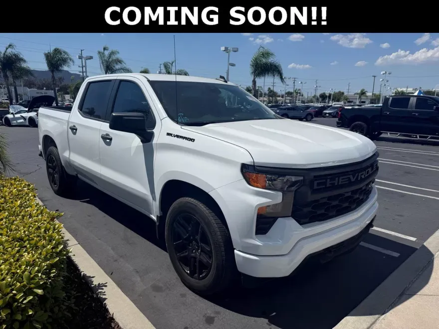 2023 Chevrolet Silverado 1500 Custom photo 1
