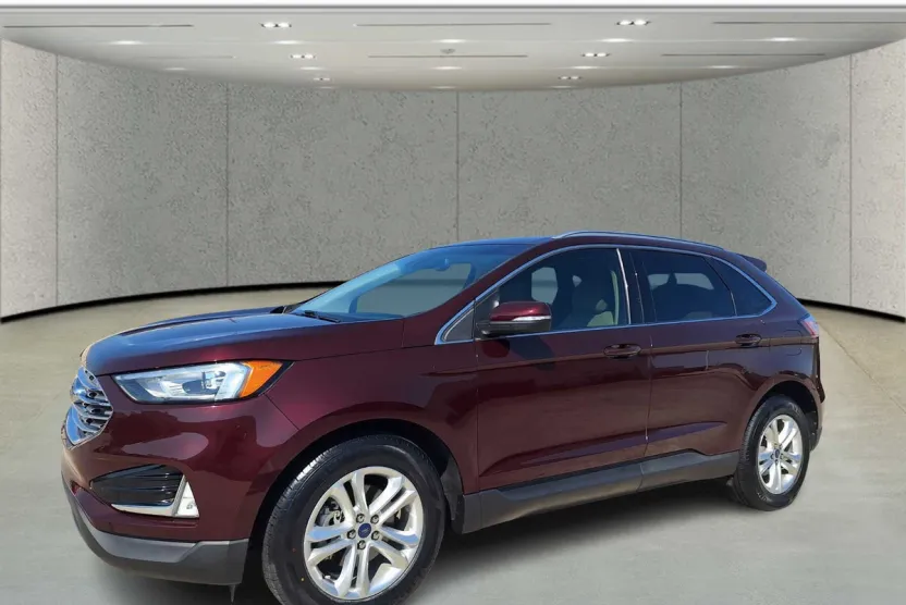 2019 Ford Edge SEL photo 1