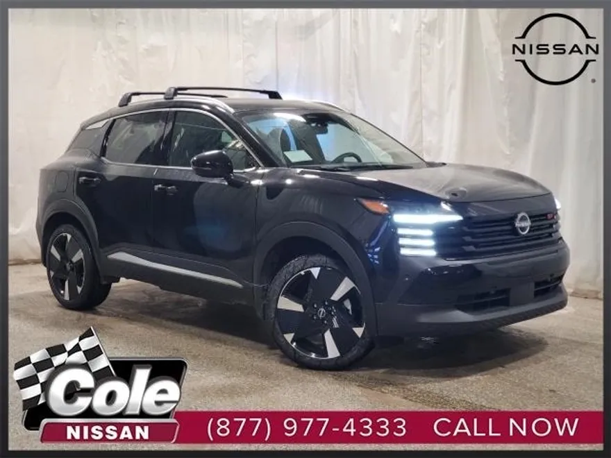 2025 Nissan Kicks SR photo 1