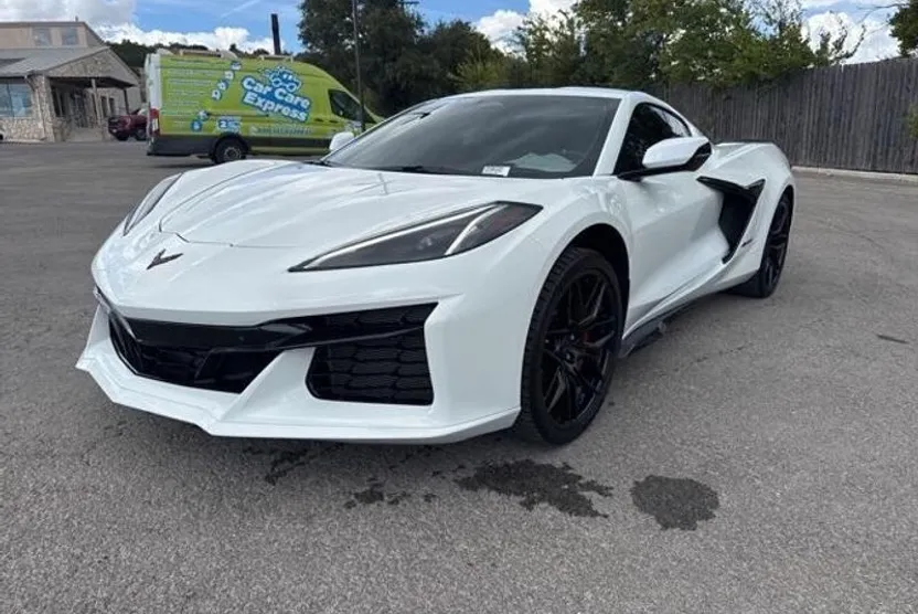 2025 Chevrolet Corvette Z06 3LZ photo 1