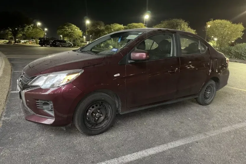 2023 Mitsubishi Mirage G4 ES photo 1