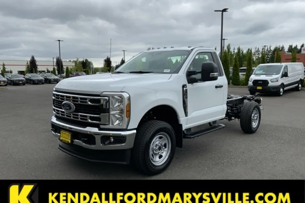 2025 Ford F-350 photo 1