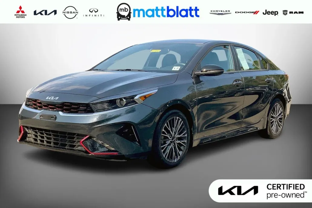 2023 Kia Forte GT-Line photo 1