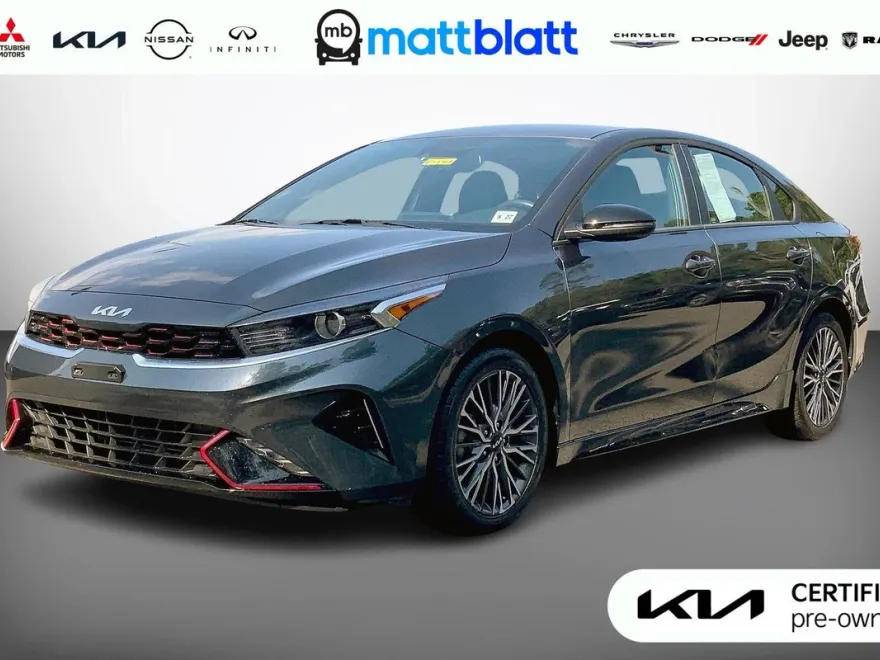 2023 Kia Forte GT-Line photo 1