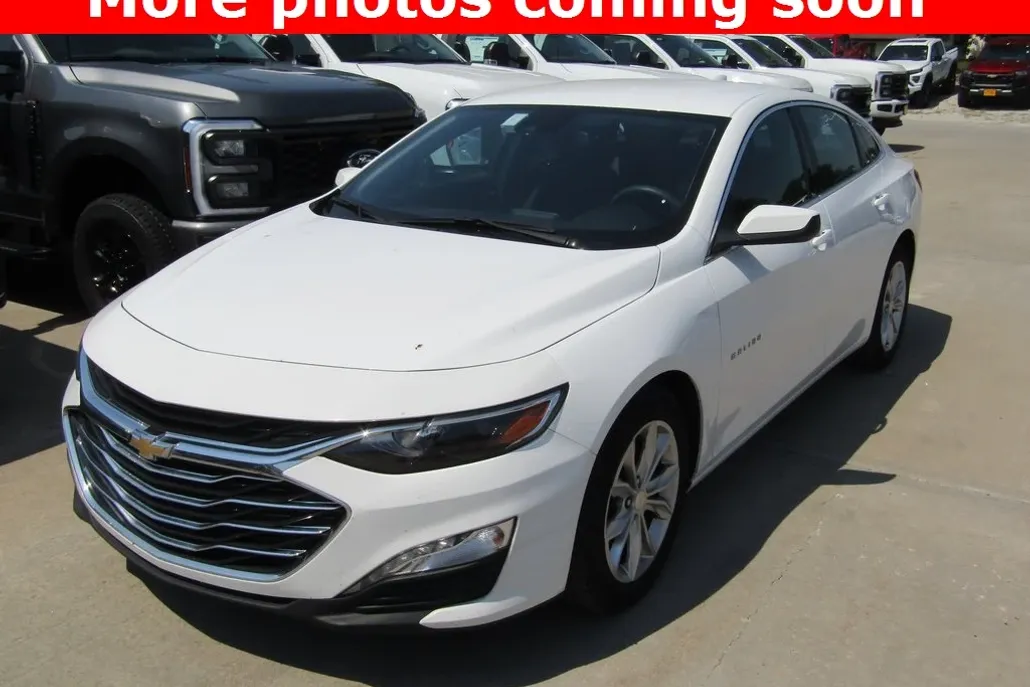 2023 Chevrolet Malibu 1LT photo 1
