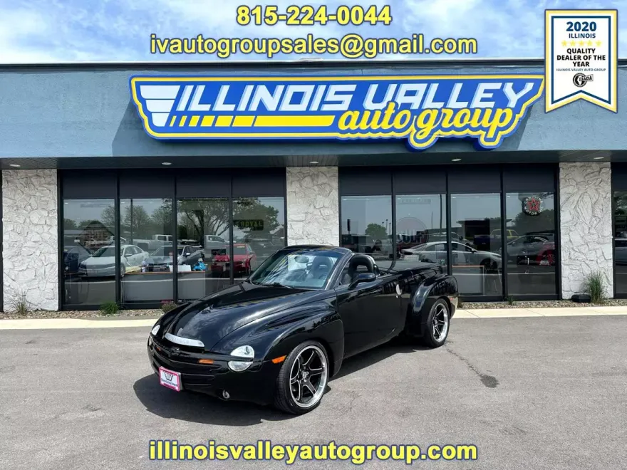 2005 Chevrolet SSR Base photo 1