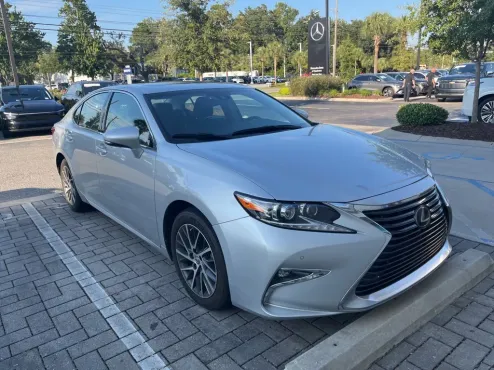 2018 Lexus ES 350 photo 4