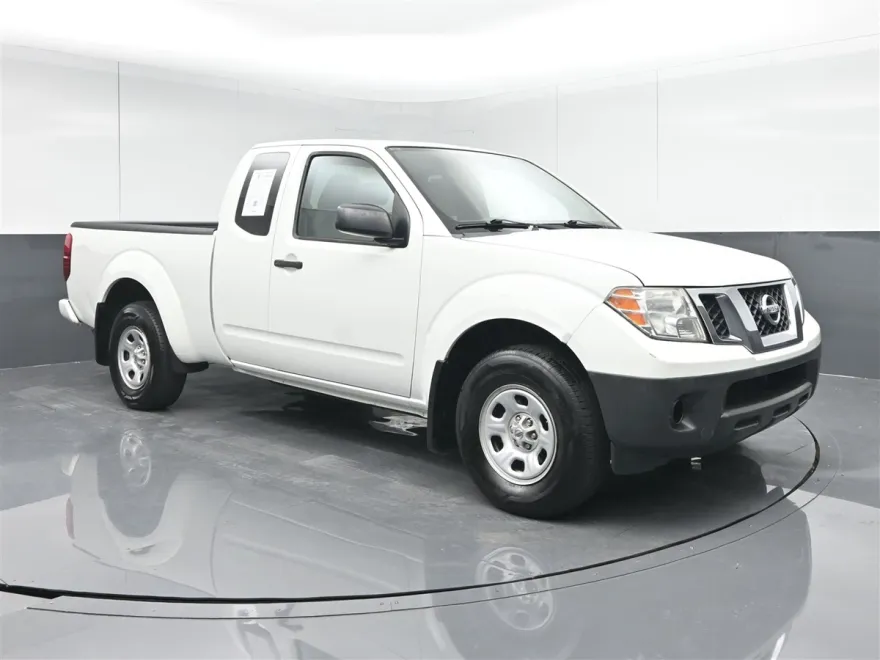2018 Nissan Frontier S King Cab photo 1