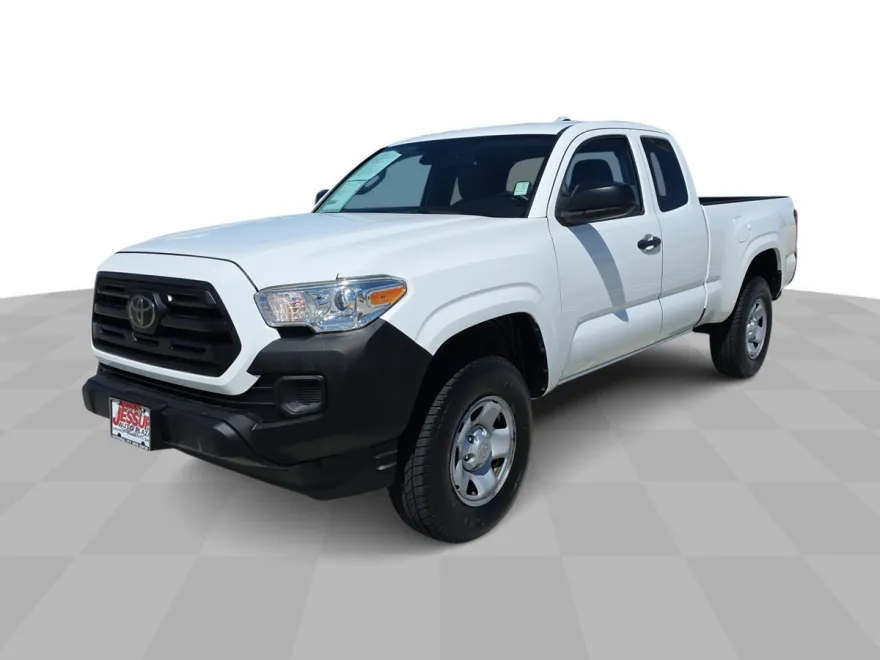 2018 Toyota Tacoma SR photo 1