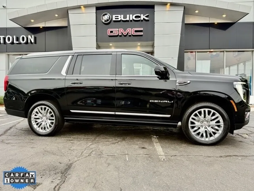 2025 Gmc Yukon XL Denali photo 1