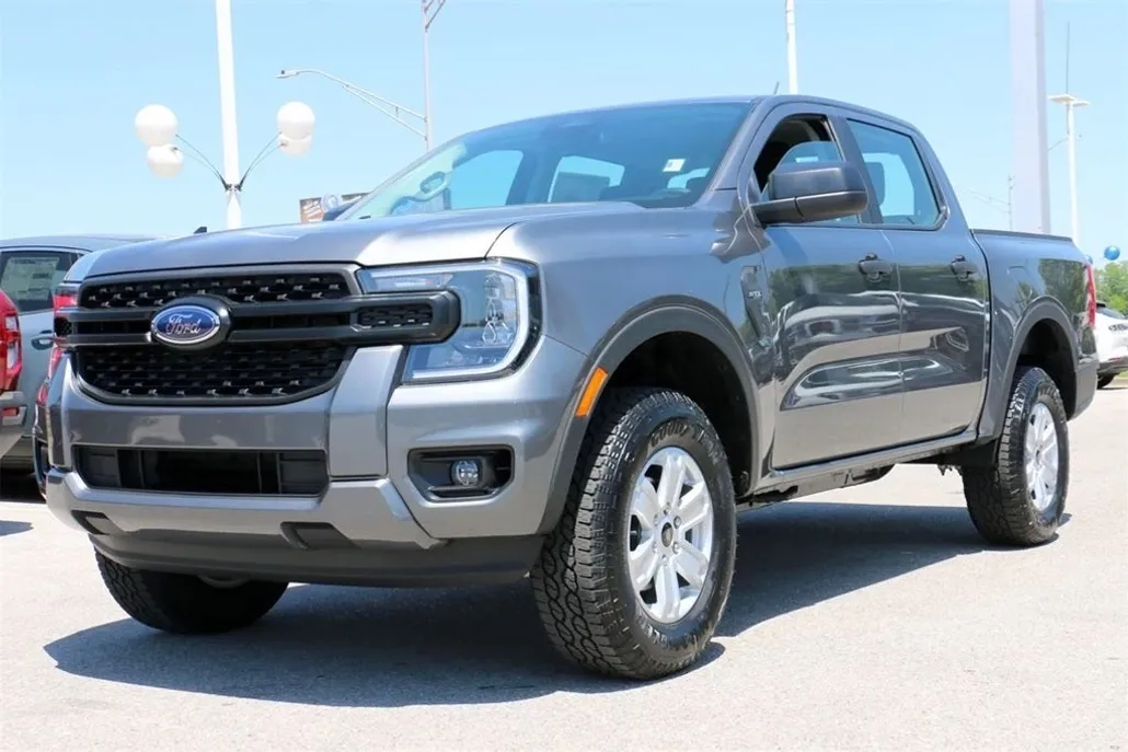 2025 Ford Ranger XL photo 1
