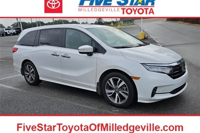 2023 Honda Odyssey Touring photo 1
