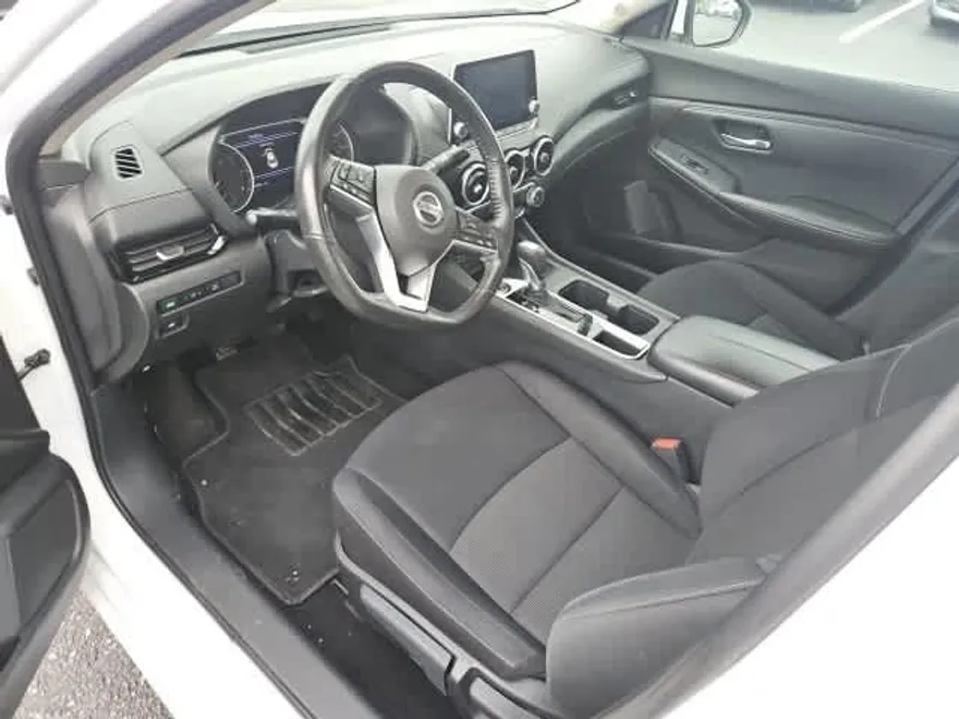 2023 Nissan Sentra SV photo 1