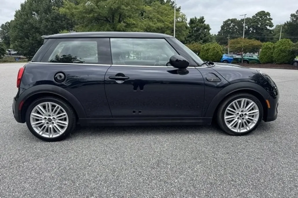 2023 Mini Cooper 2 Door Hardtop S photo 1