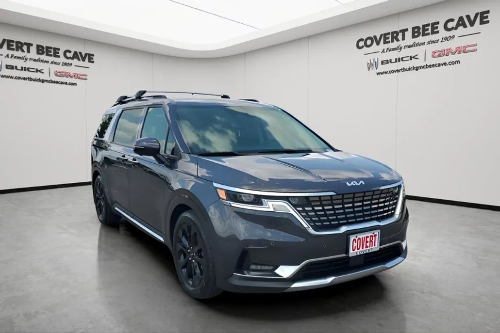 2022 Kia Carnival SX photo 1