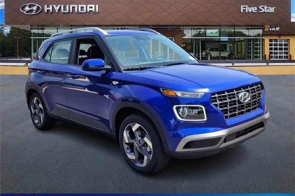 2025 Hyundai Venue Limited photo 1