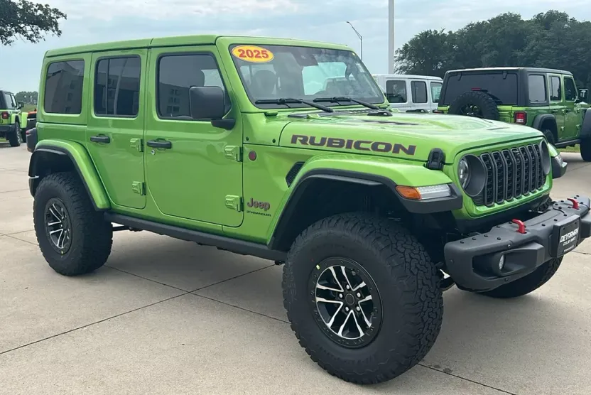 2025 Jeep Wrangler Rubicon X photo 1
