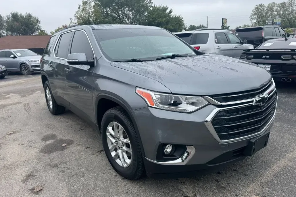 2020 Chevrolet Traverse 1LT photo 1