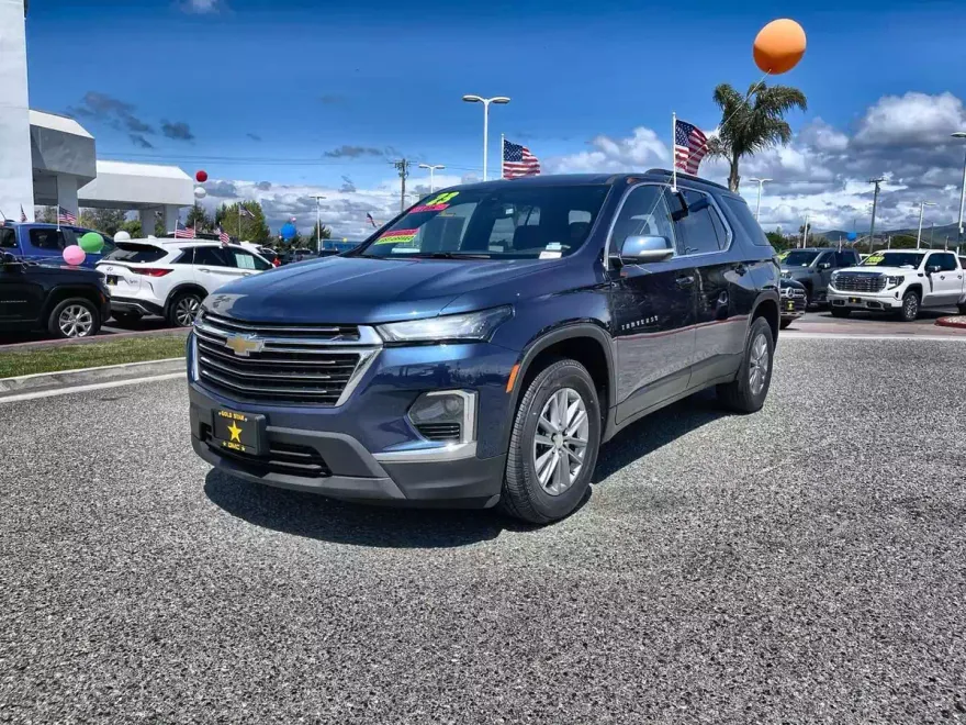 2023 Chevrolet Traverse photo 1