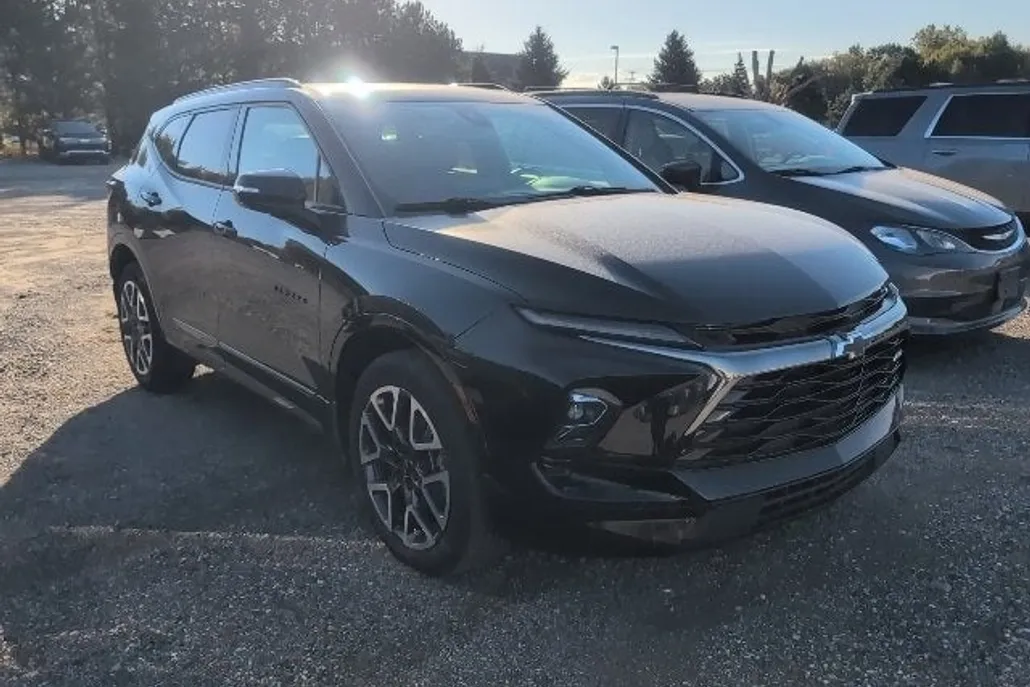 2023 Chevrolet Blazer RS photo 1