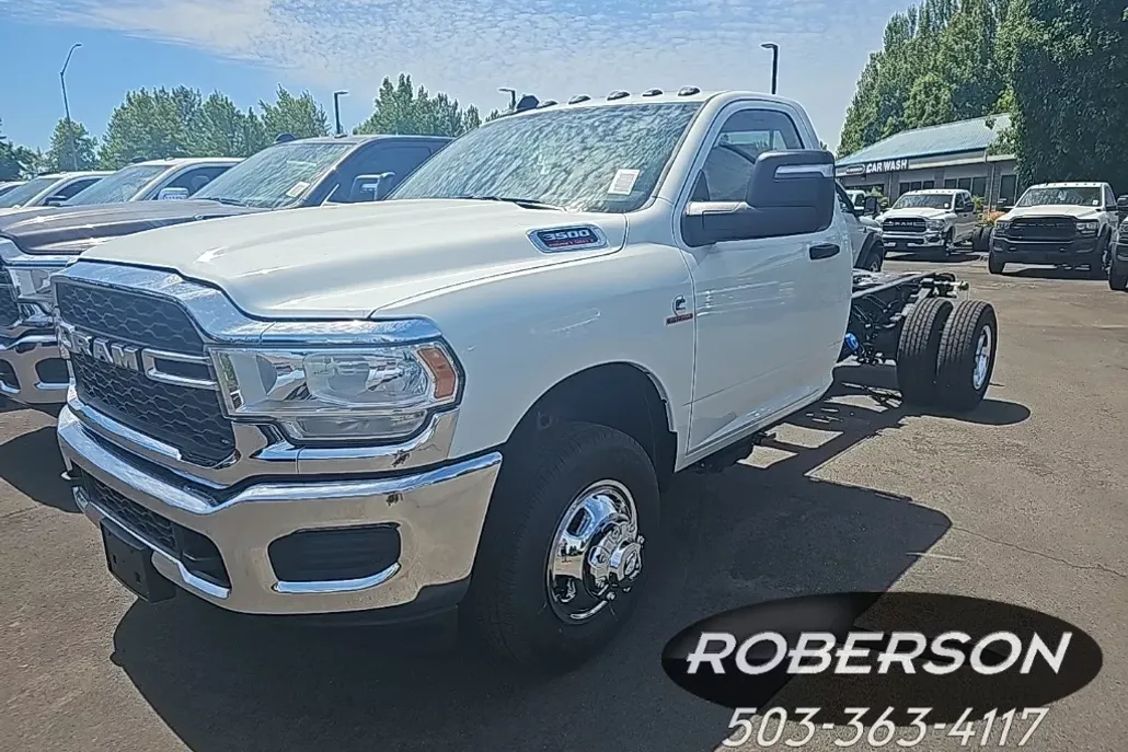 2024 Ram 3500 Tradesman photo 1