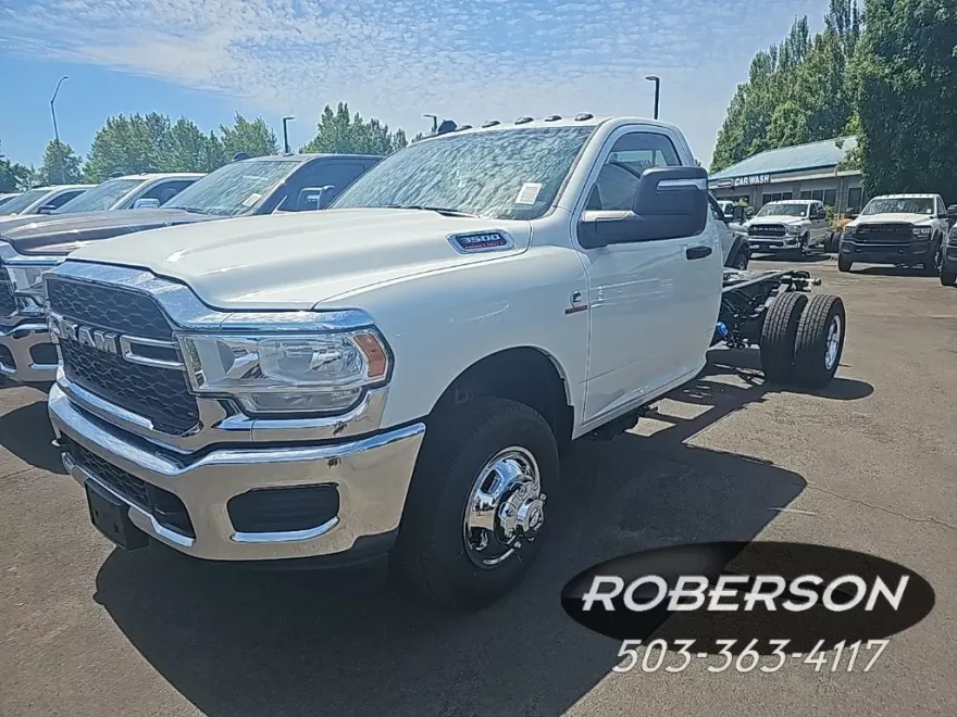 2024 Ram 3500 Tradesman photo 1