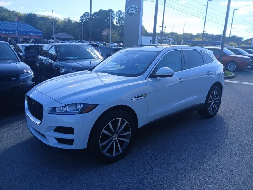 2020 Jaguar F-PACE Prestige photo 1