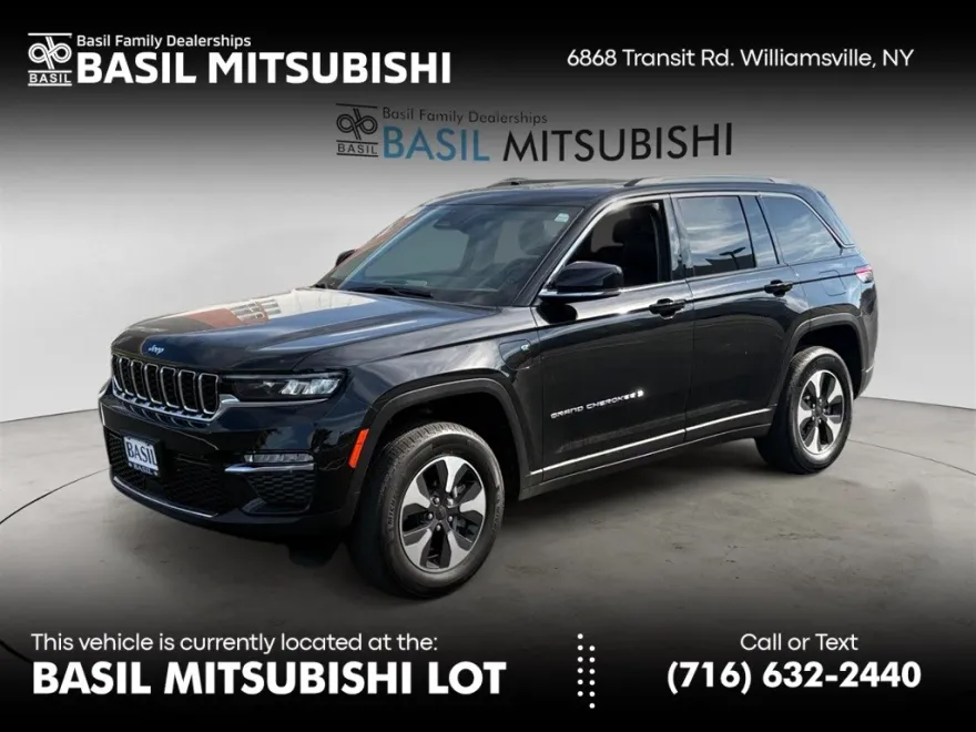 2023 Jeep Cherokee Base photo 1