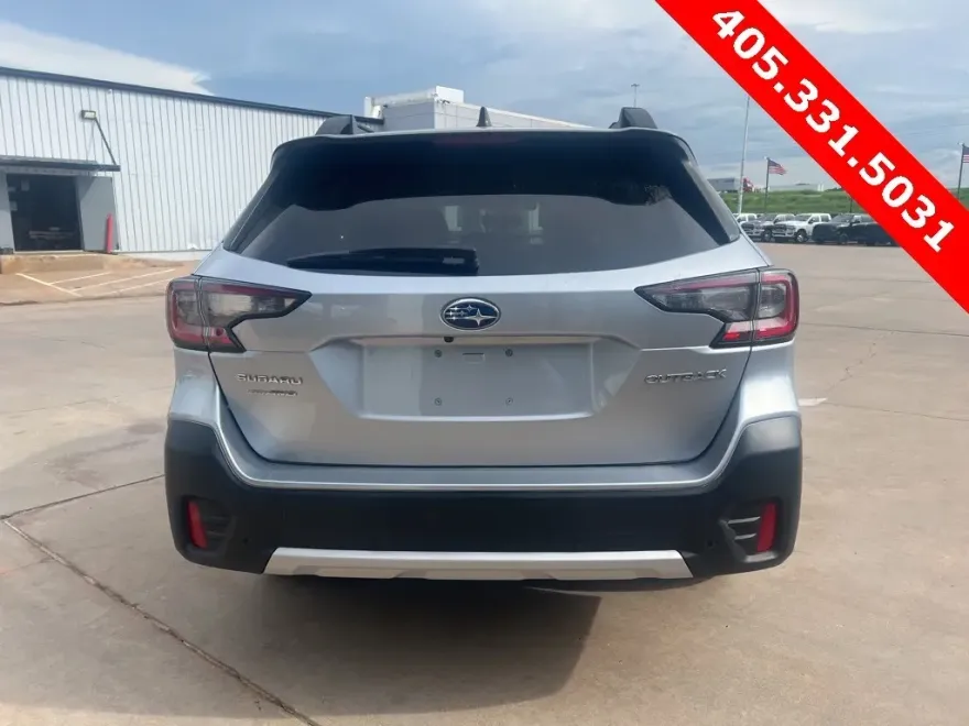 2022 Subaru Outback Limited photo 1