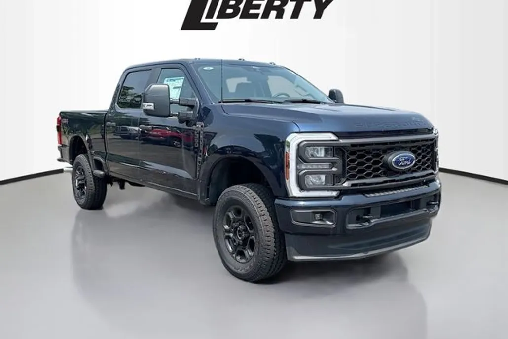 2025 Ford F-350 XL photo 1