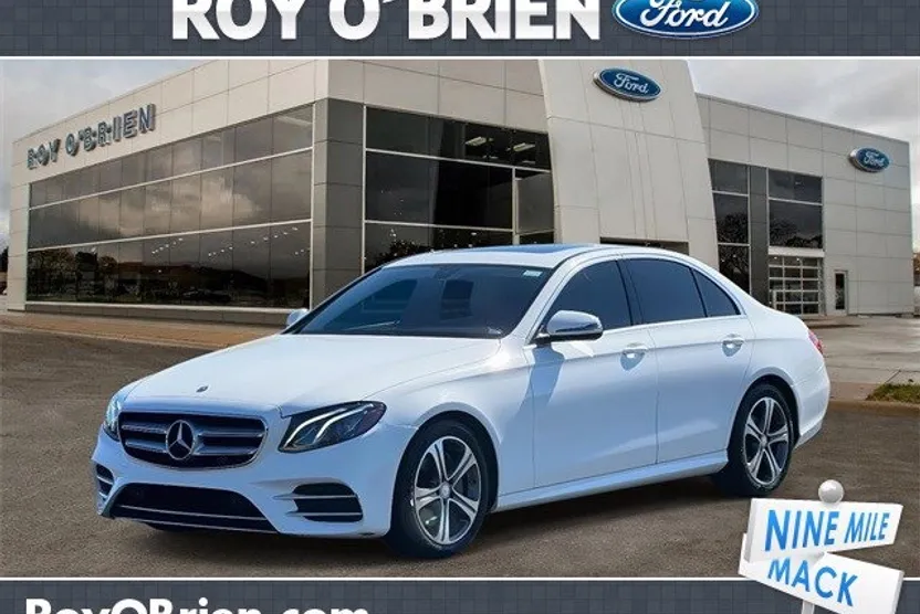 2017 Mercedes Benz E 300 photo 1