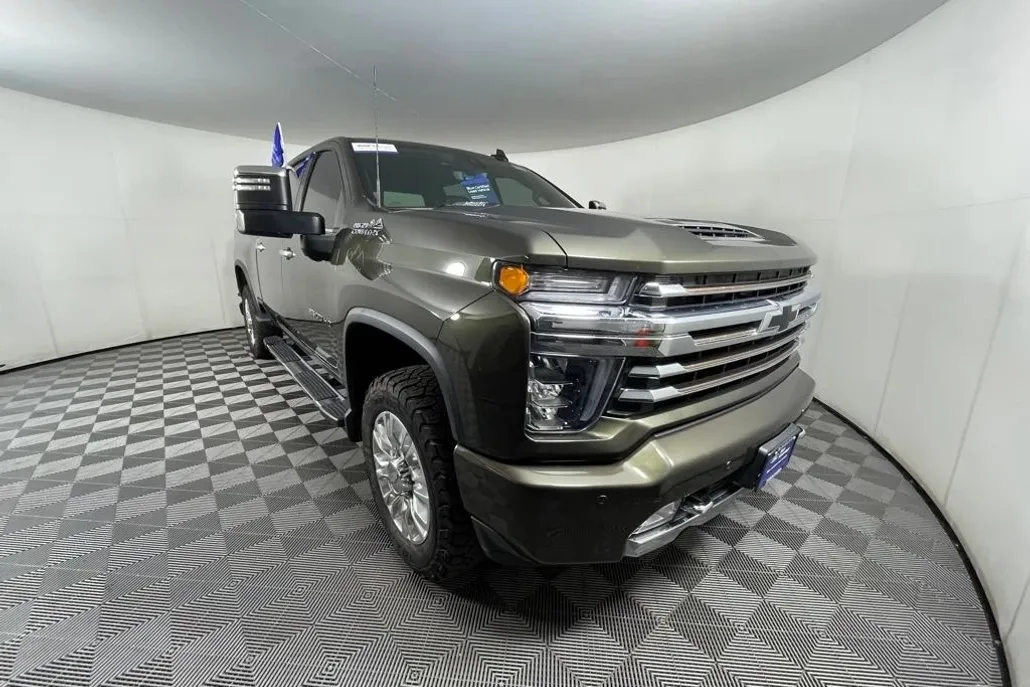 2022 Chevrolet Silverado 2500HD High Country photo 1