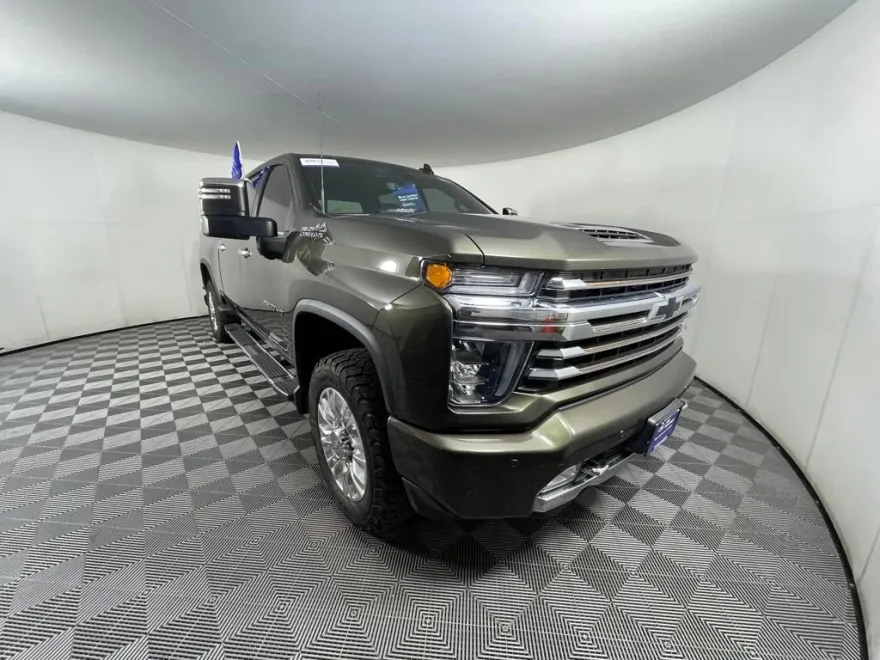 2022 Chevrolet Silverado 2500HD High Country photo 1