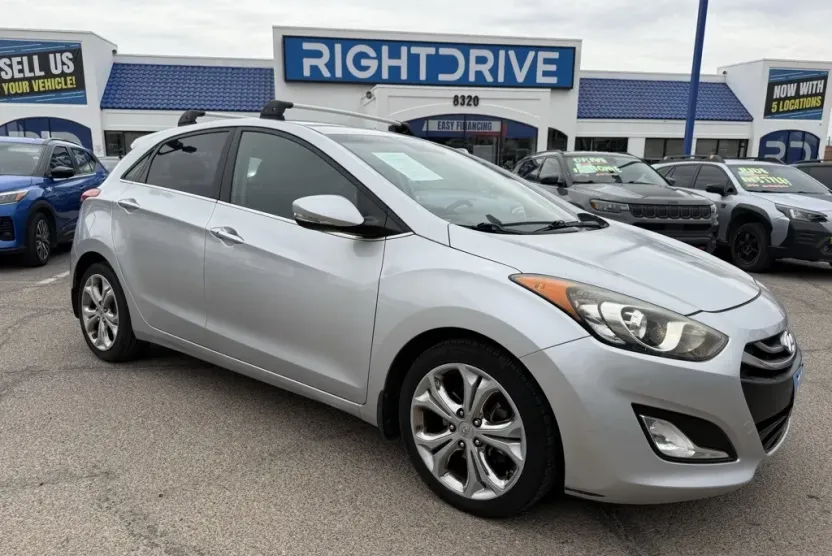 2014 Hyundai Elantra Style Tech photo 1