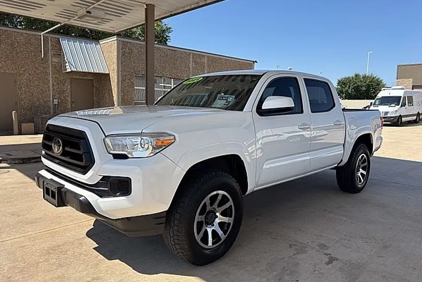 2021 Toyota Tacoma Double Cab photo 1