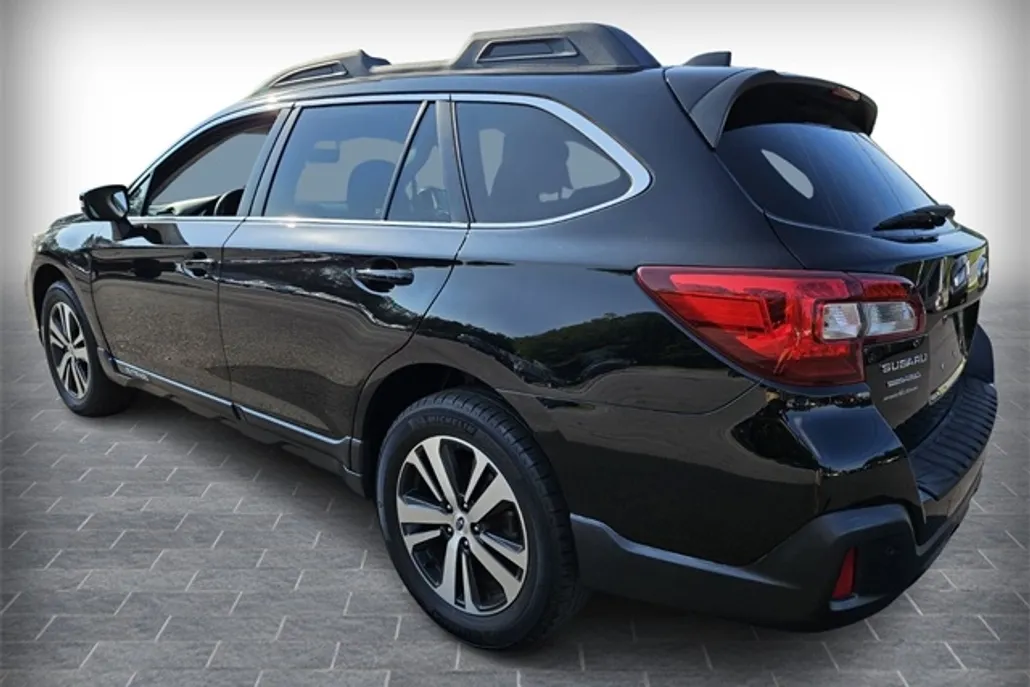 2019 Subaru Outback 3.6R Limited photo 1