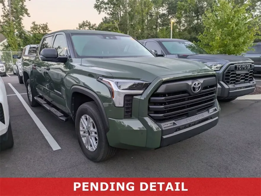 2022 Toyota Tundra SR5 photo 1