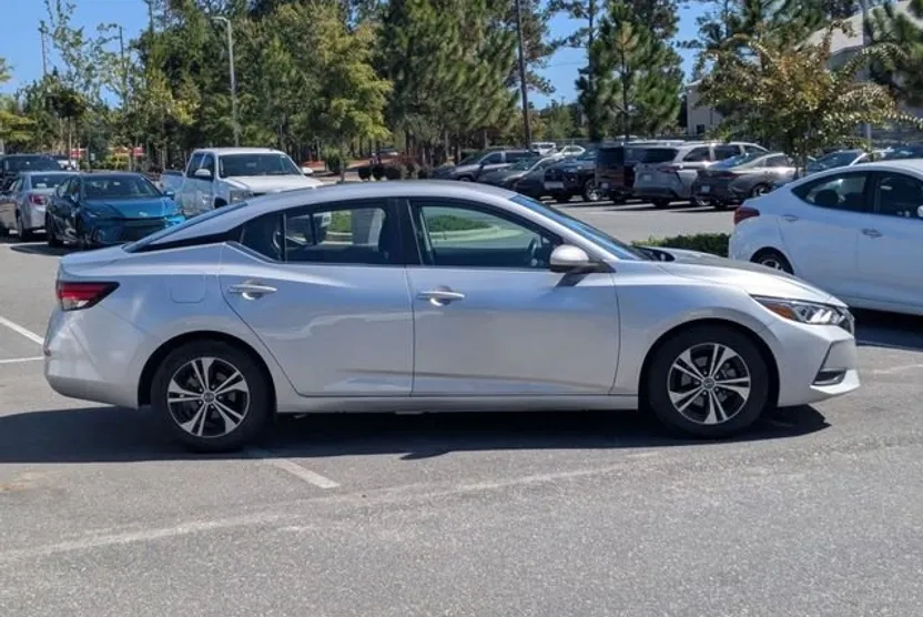 2023 Nissan Sentra SV photo 1