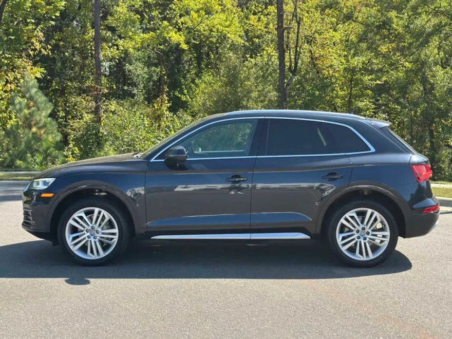 2018 Audi Q5 2.0T Premium Plus photo 1