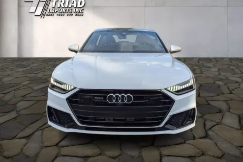 2021 Audi A7 55 Prestige photo 2