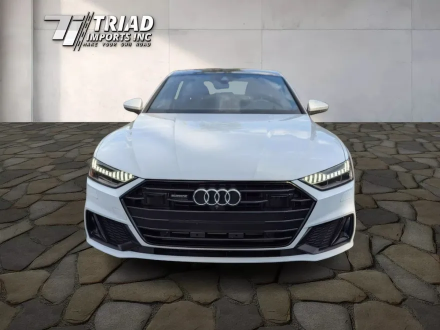 2021 Audi A7 55 Prestige photo 2