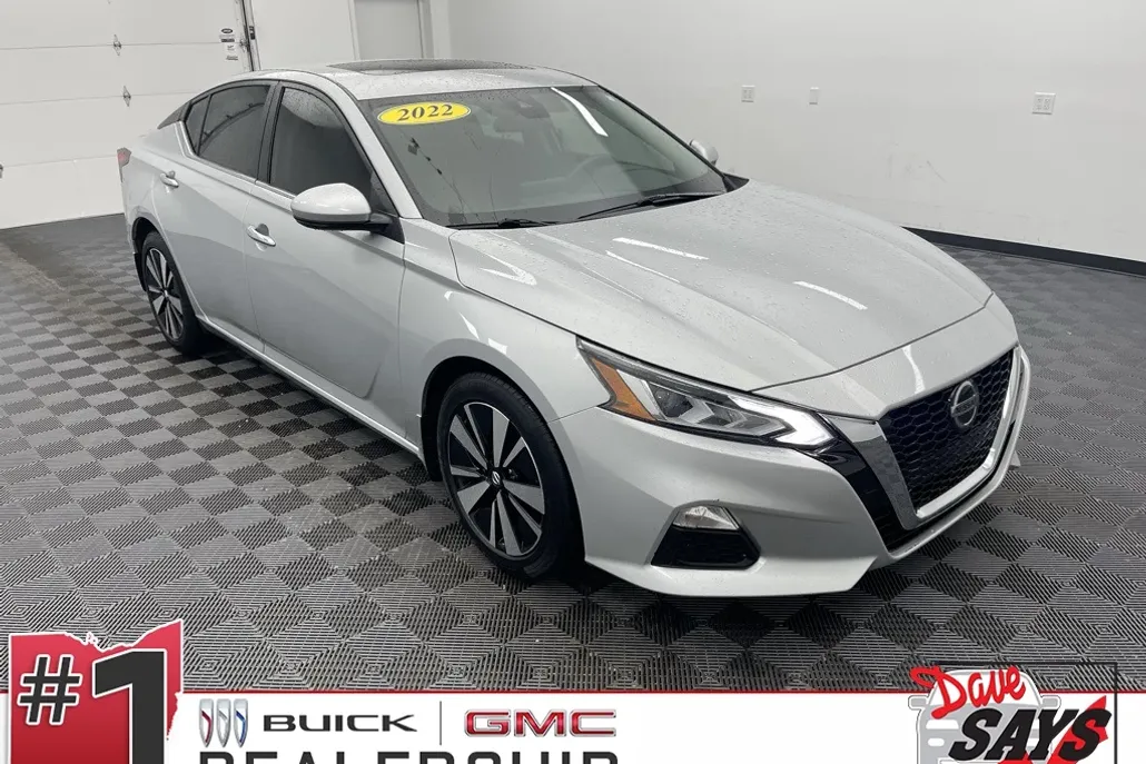 2022 Nissan Altima 2.5 SV photo 1