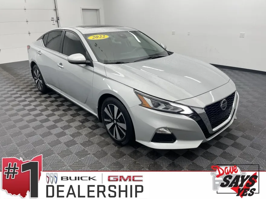 2022 Nissan Altima 2.5 SV photo 1
