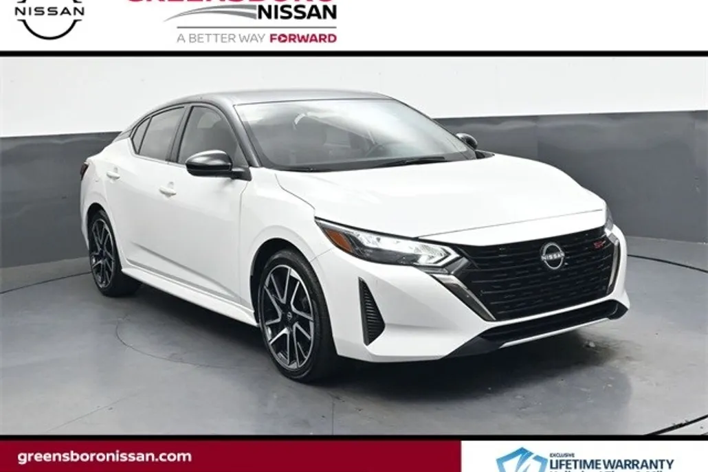 2024 Nissan Sentra SR photo 1