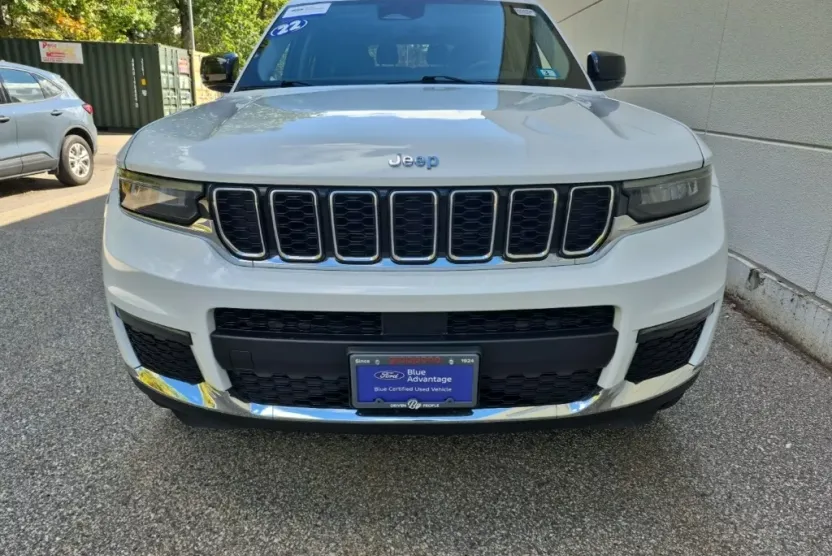 2022 Jeep Grand Cherokee Limited photo 1