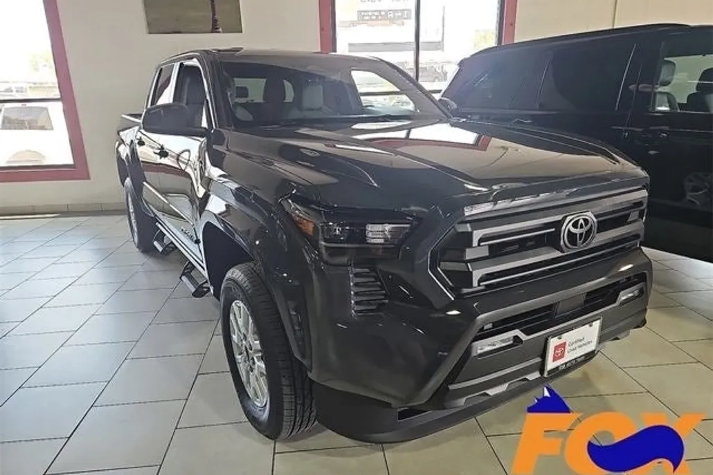 2025 Toyota Tacoma Base photo 1