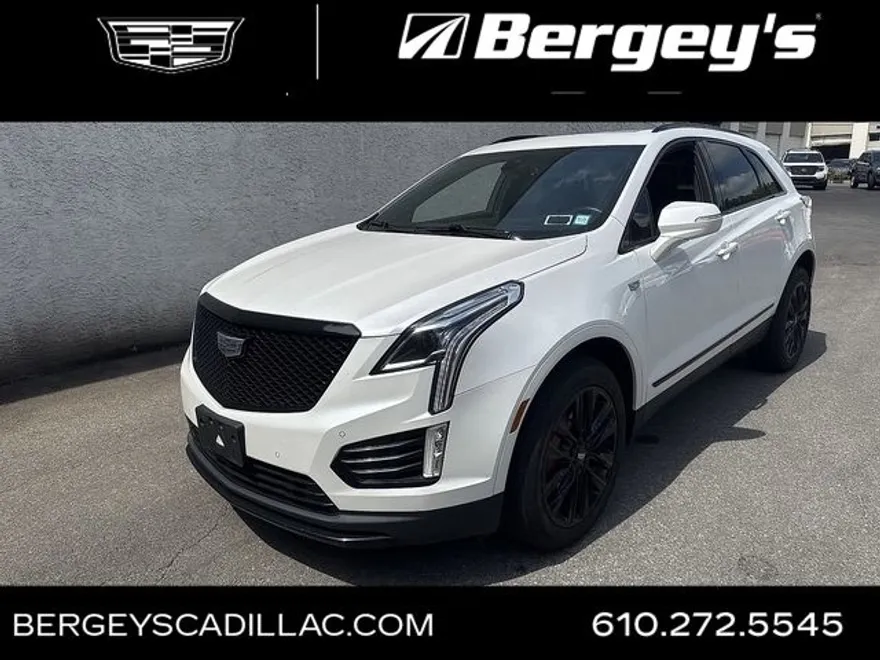 2022 Cadillac XT5 Sport photo 1